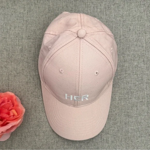 New in Bag Burberry Her Pink GWP Adjustable Cap with White Embroidery Burberry White Hats for Women on Sale up to 90% Off: Poshmark main image 4